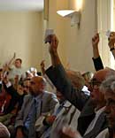 votazione di un odg (foto Riforma)